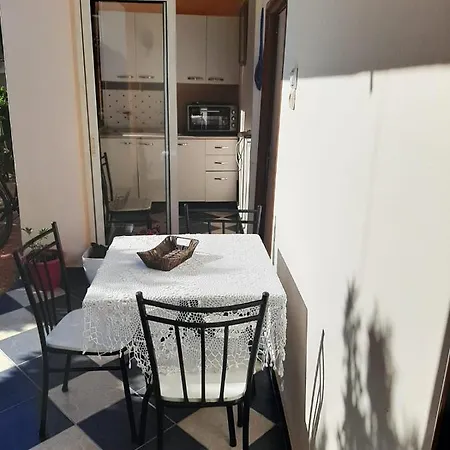 Noah&kristel Aparthotel